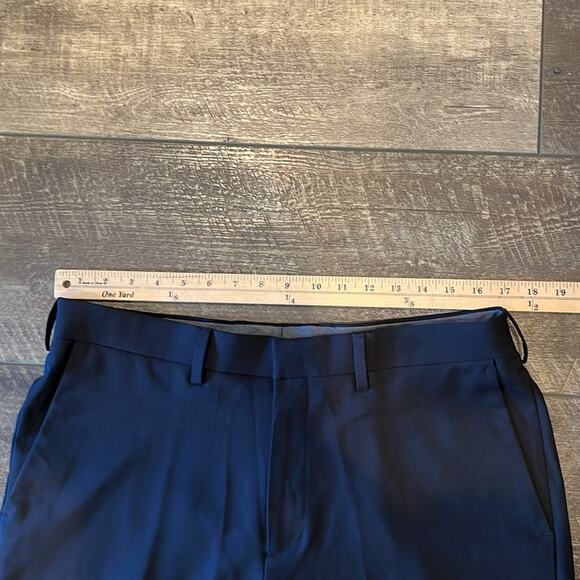 Haggar Men's Wrinkle Free Slim Fit Dress Pant 34x32 - Picture 4 of 9